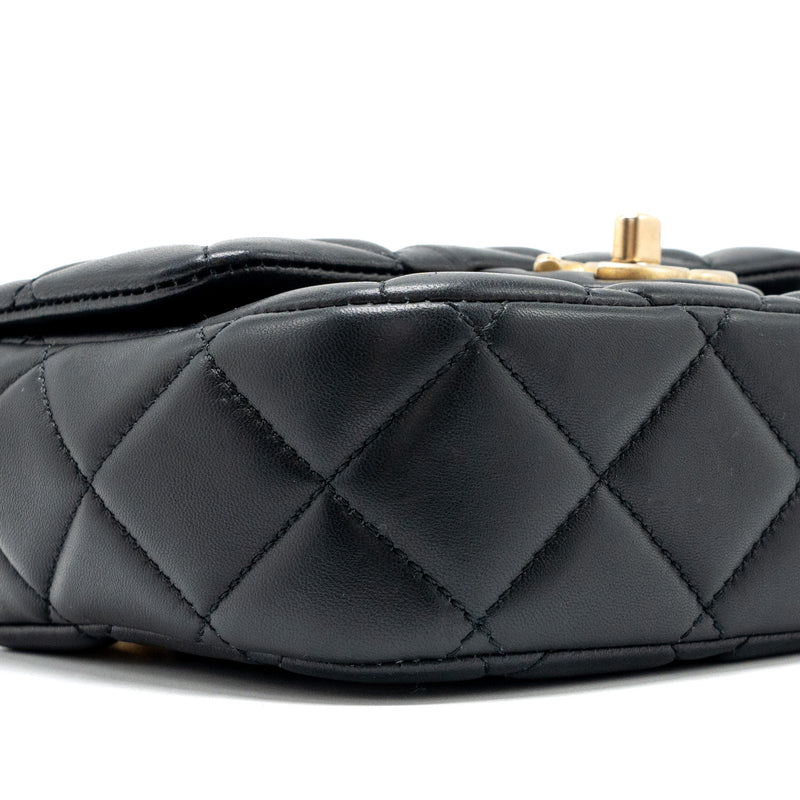 Chanel quilted flap bag with heart charm chain lambskin Black GHW (microchip)