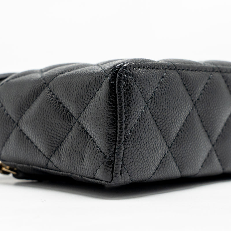 Chanel 25p CC top handle vanity with chain caviar black LGHW (microchip)