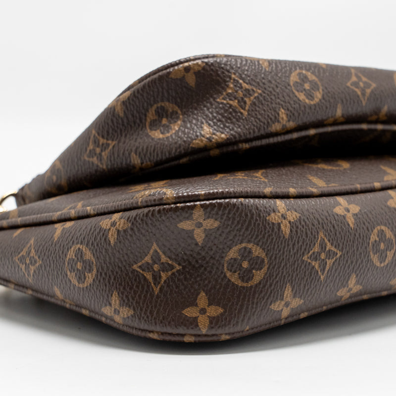 Louis Vuitton My Lv World Tour Multi Pochette Accessories Khaki Strap Monogram Canvas GHW