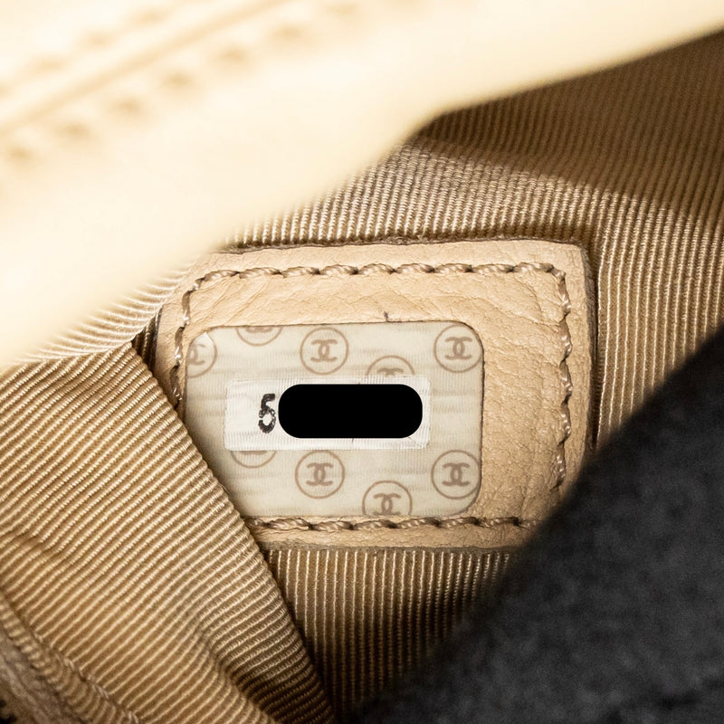 Chanel vintage tote hobo bag with tortoiseshell tag leather beige LGHW