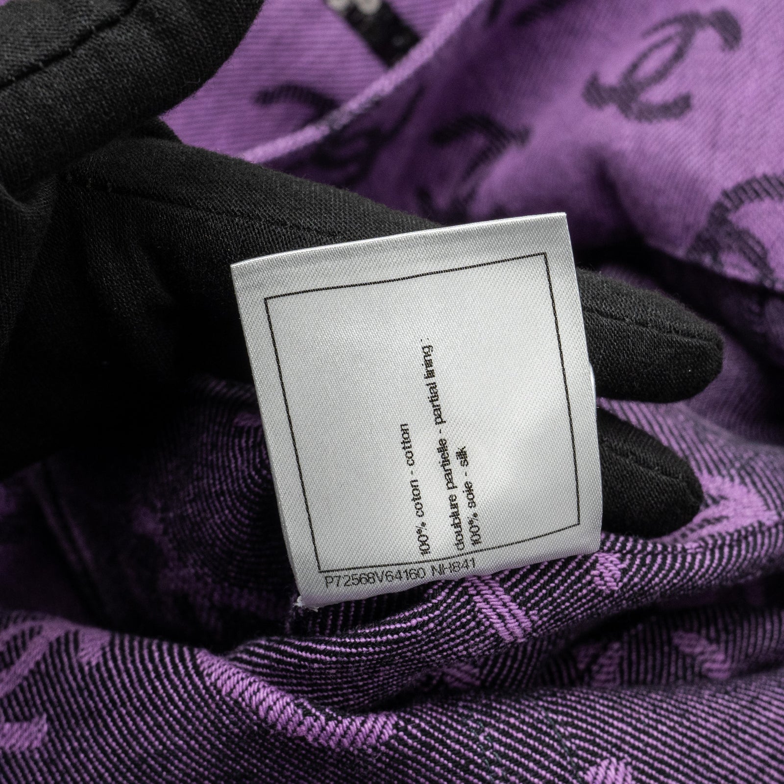 CHANEL サテン パープル ジャケット 38 Chanel size 38 22S CC logo Jacket purple / black