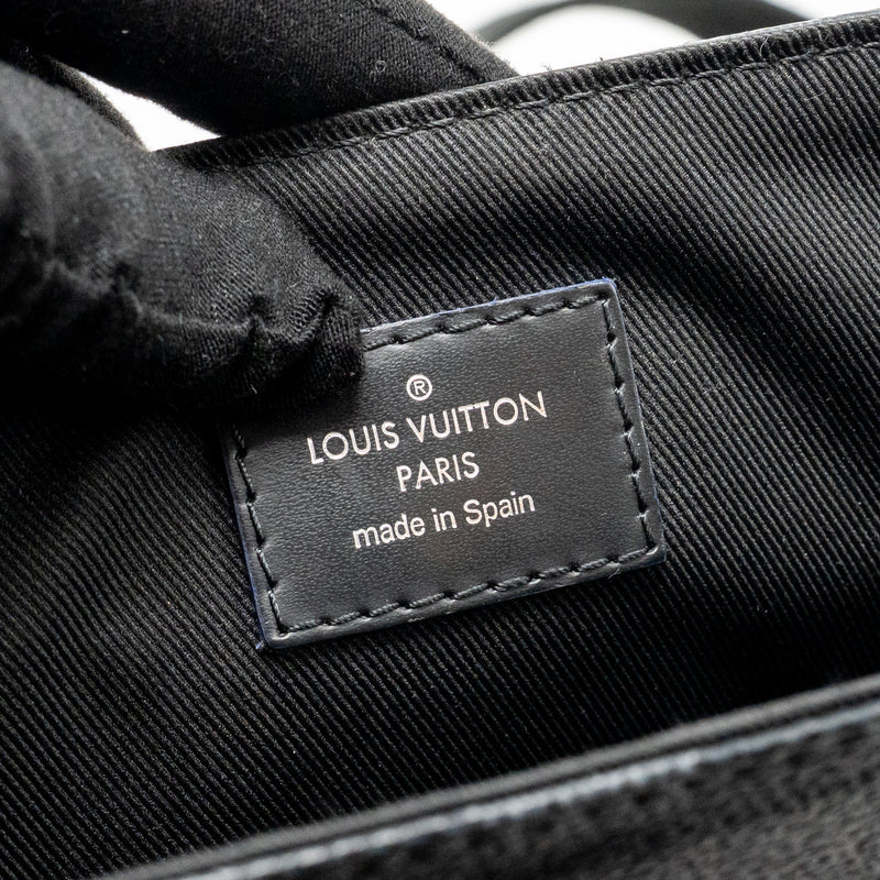 Louis Vuitton World Map District Messenger Bag Damier Graphite Canvas SHW