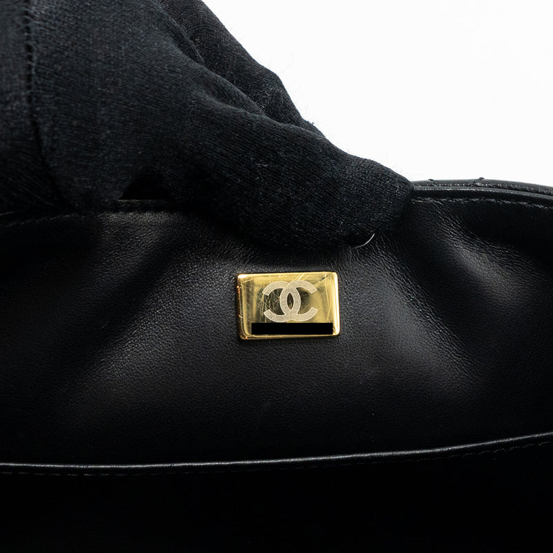 Chanel 22K retro new square large flap bag goatskin black GHW (microchip)