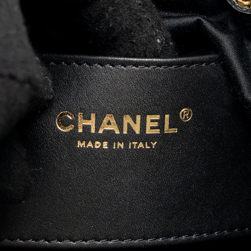 Chanel Small 25 bag caviar silver GHW (microchip)