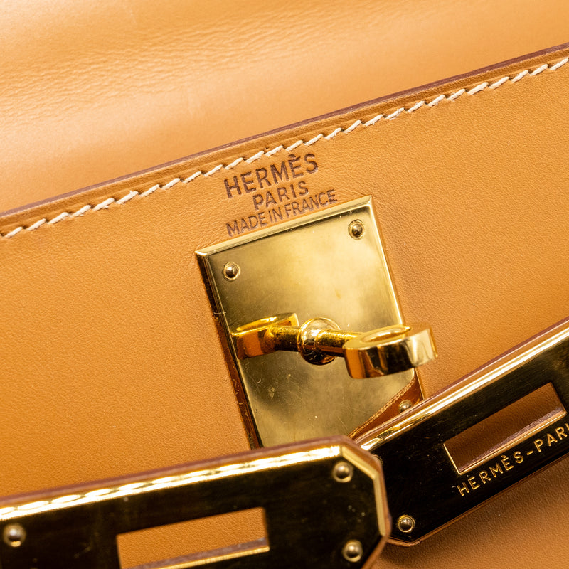 Hermes Kelly 28 Butler Nature Sable GHW Stamp Square D