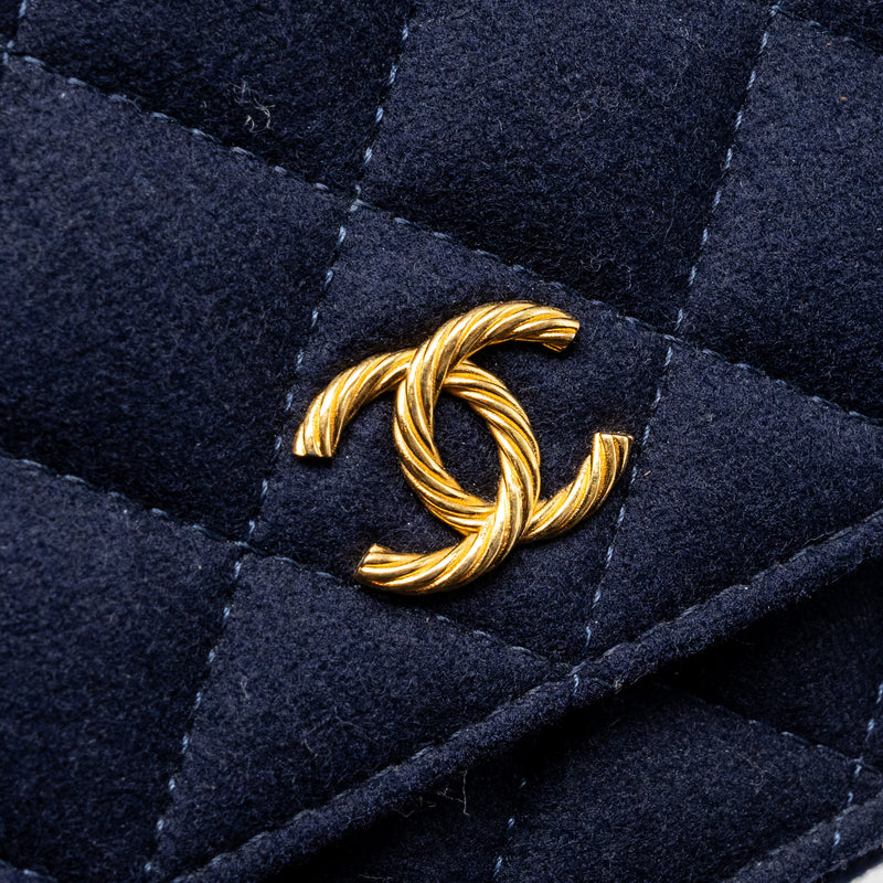 Chanel 18A charming navy Wallet on Chain wool/calfskin navy GHW