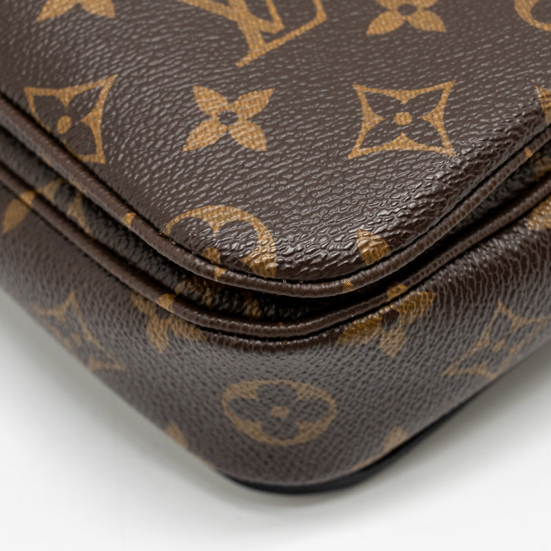 Louis Vuitton Pochette Metis Monogram Canvas GHW