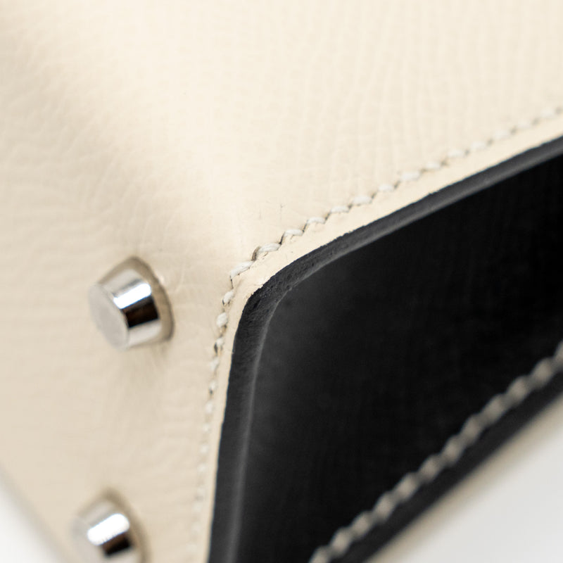 Hermes mini kelly II epsom Craie / Black SHW stamp W