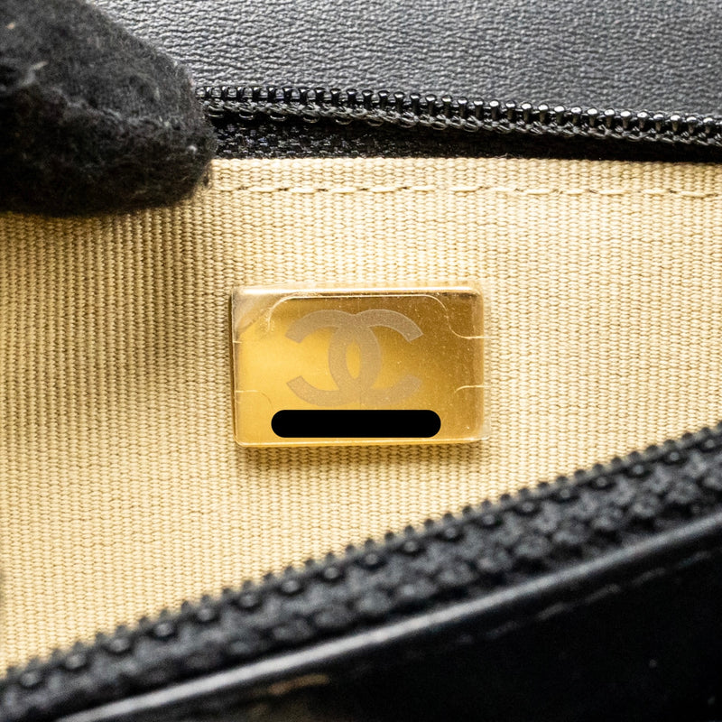 Chanel Pearl Crush Wallet on Chain Lambskin Black GHW (microchip)