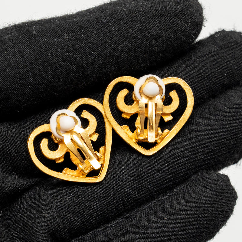 Chanel Vintage Heart Shape CC Logo Ear Clips Gold Tone