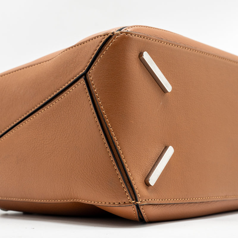 Loewe Medium Puzzle Bag Calfskin Tan SHW