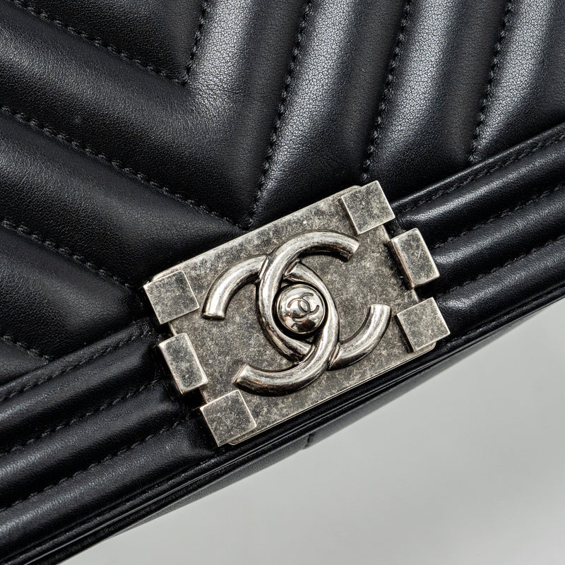 Chanel medium chevron boy bag lambskin black ruthenium hardware