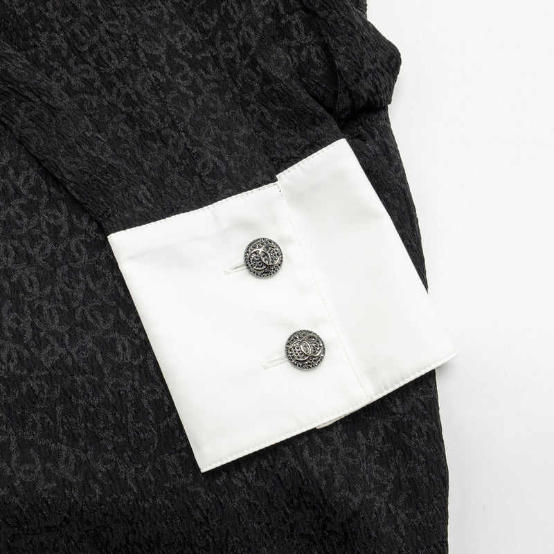 Chanel 21k Size 36 cc logo printed Tunic / Shirt Silk Black/White