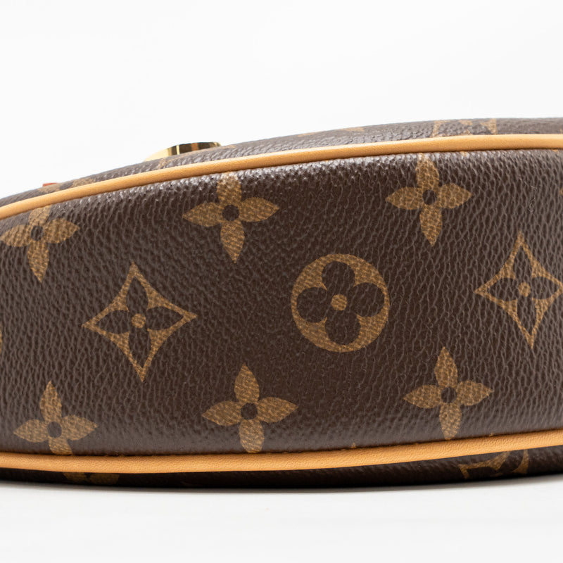 Louis Vuitton Loop bag monogram canvas GHW