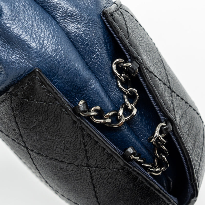 Chanel Small Bucket Bag Calfskin Navy/Black Multicolour Hardware