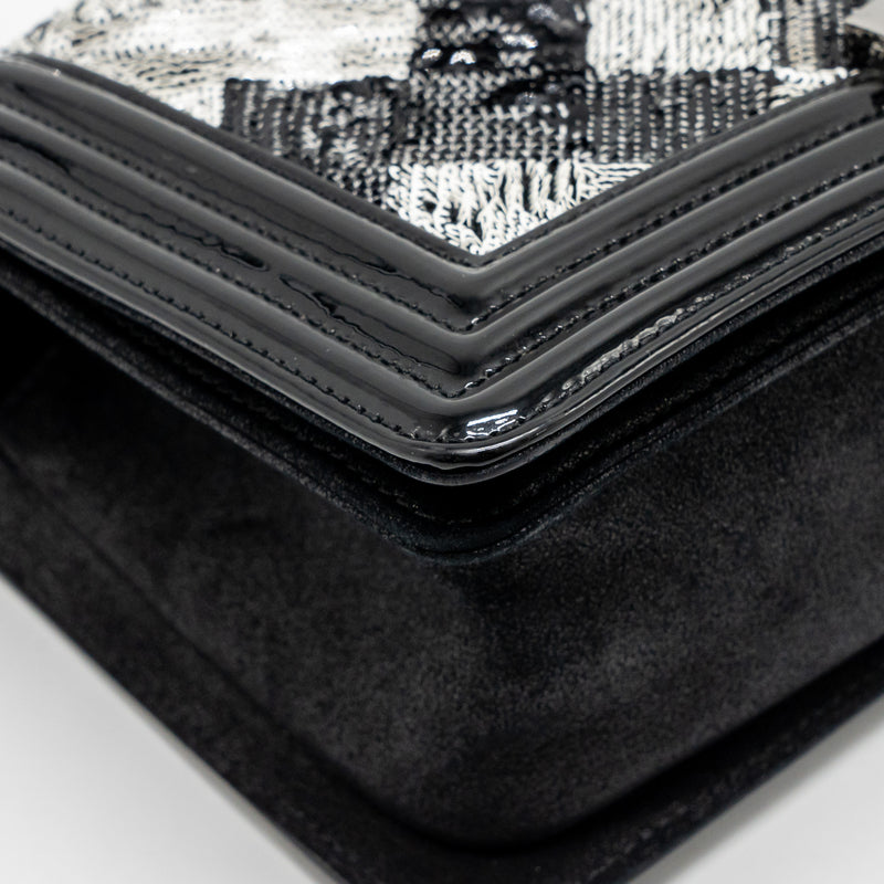Chanel Medium Boy Bag Sequin/Patent Black/White SHW