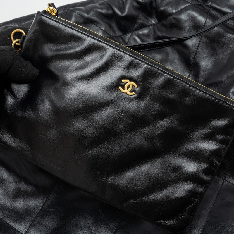 Chanel medium 22 bag calfskin black GHW (Microchip)