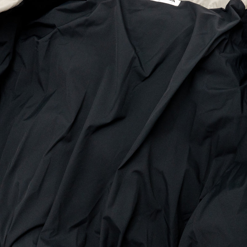 Balenciaga Size 36 Puffer Jacket Polyester/Viscose White with Black Hardware