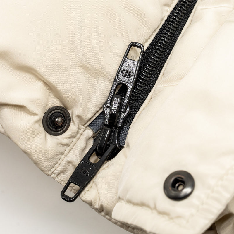 Balenciaga Size 36 Puffer Jacket Polyester/Viscose White with Black Hardware