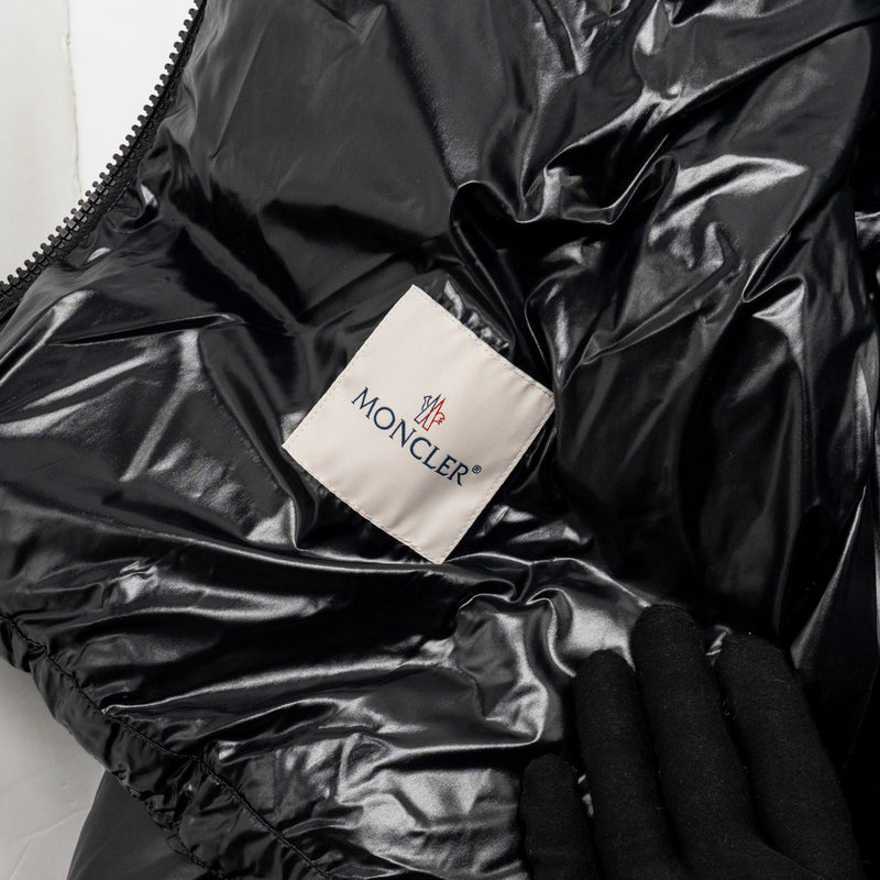 Moncler Size 2 Hulpe Shell-Down Puffer Jacket Black