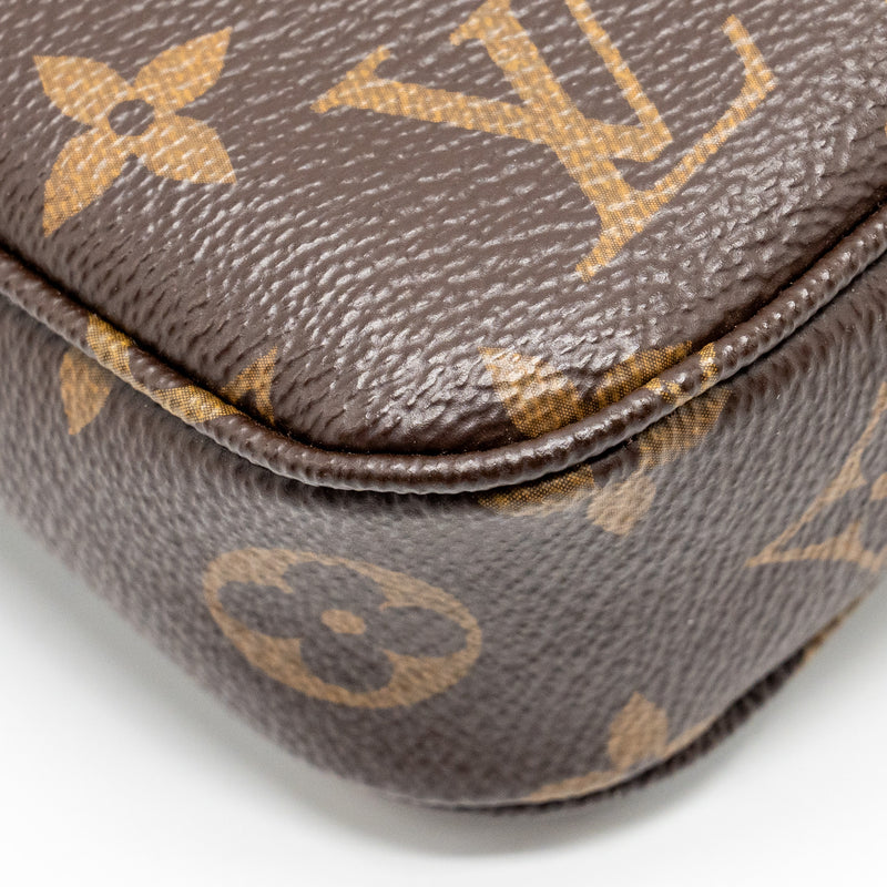 Louis Vuitton Pochette Accessories Monogram Canvas GHW