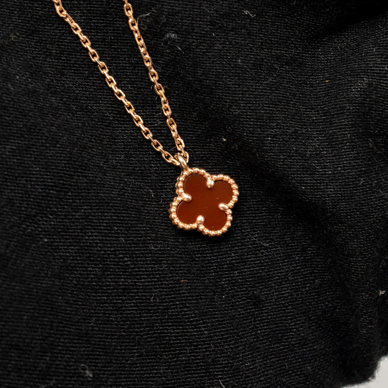 Van Cleef & Arpels Sweet Alhambra Pendant Rose Gold, Carnelian