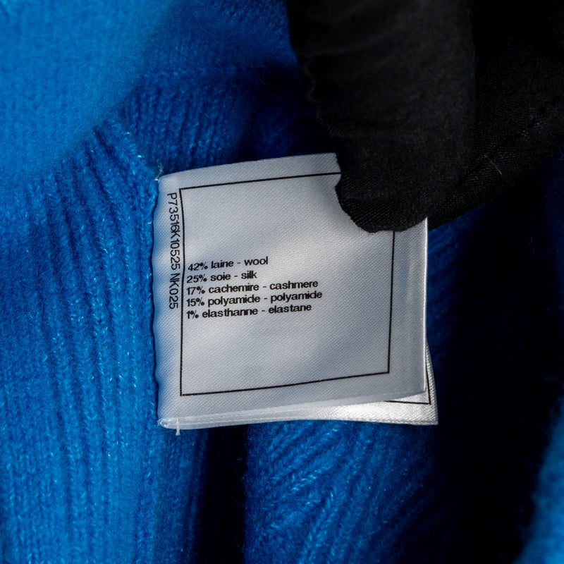 Chanel size 34 top and bottom set wool/ silk/ cashmere blue