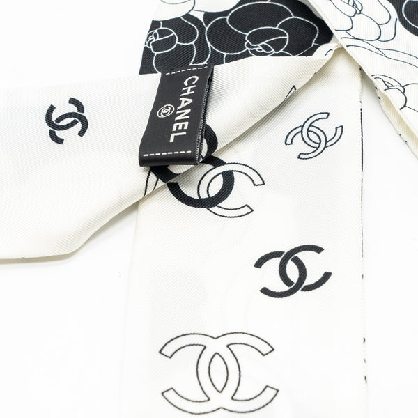 Chanel small silk scarf / twilly CC logo black / white