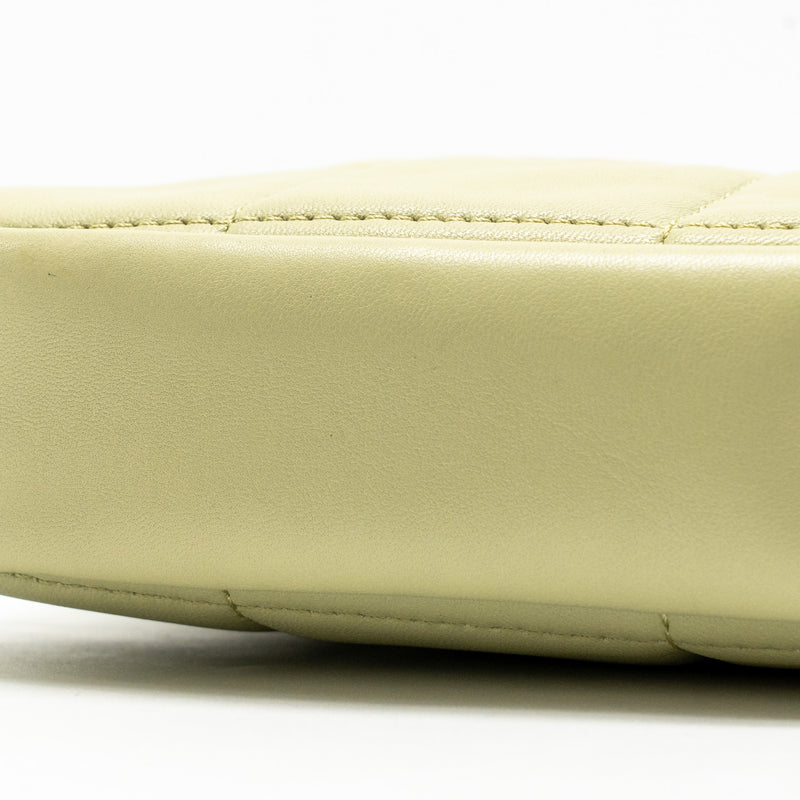 Chanel 20a Diamond Shape Crossbody Bag Quilted Lambskin Light Green GHW