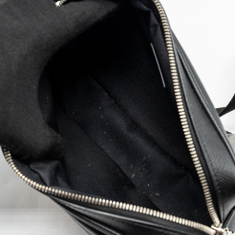 Louis Vuitton Taiga Bum Bag Outdoor Leather Black SHW