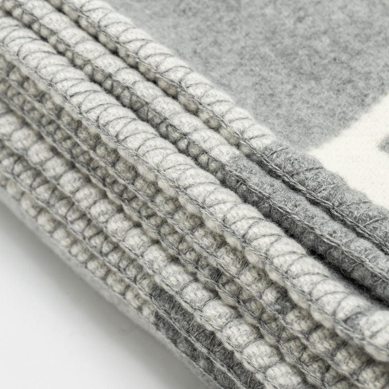 Hermes Avalon Throw Blanket GRIS Clair