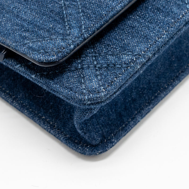 Chanel 19 Wallet On Chain Denim Dark Blue Multicolour Hardware (Microchip)