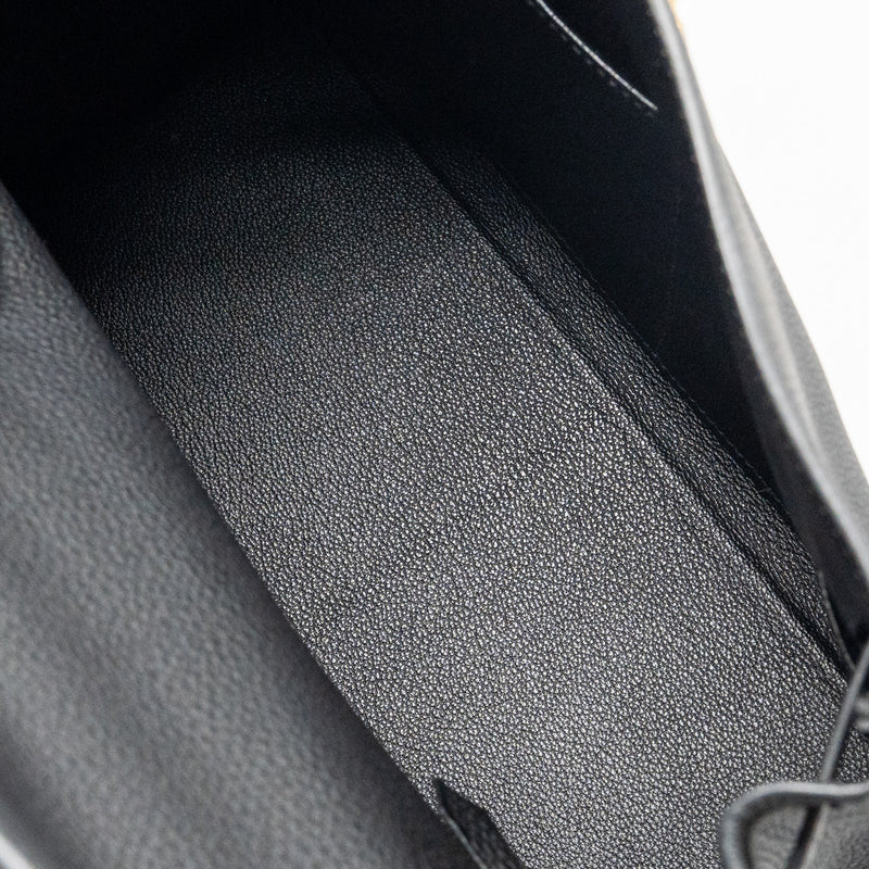 Hermes Kelly 28 Togo Black GHW Stamp Z