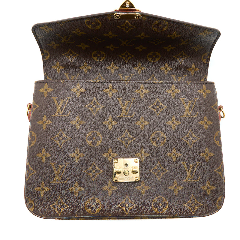 Louis Vuitton Pochette Métis Monogram Canvas GHW