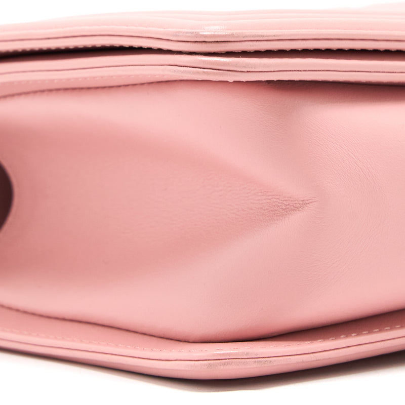 Chanel Medium Boy Bag Calfskin Pink LGHW
