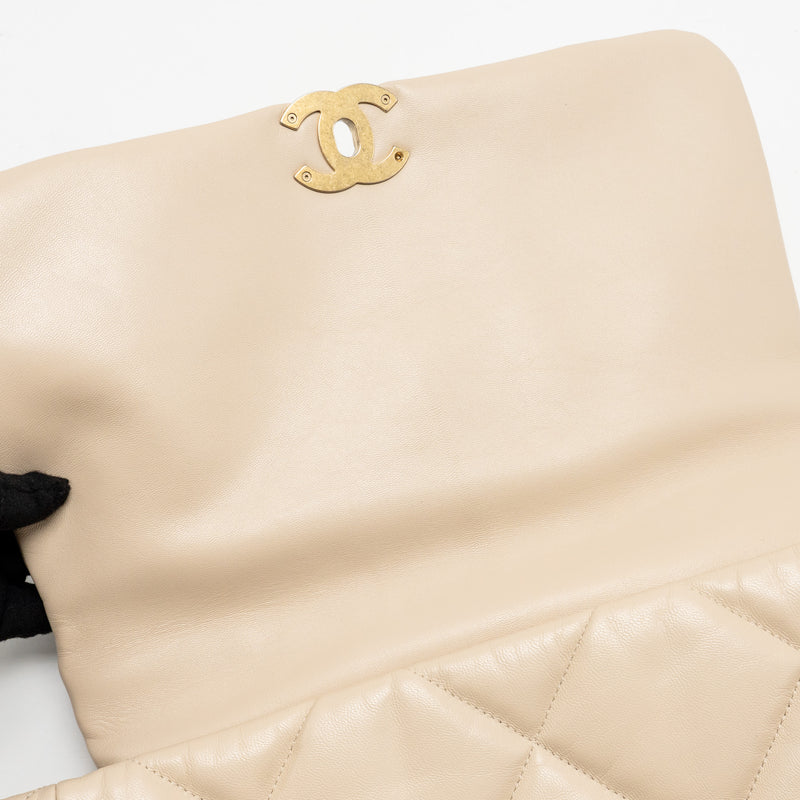 Chanel Maxi 19 Bag goatskin beige multicolor hardware