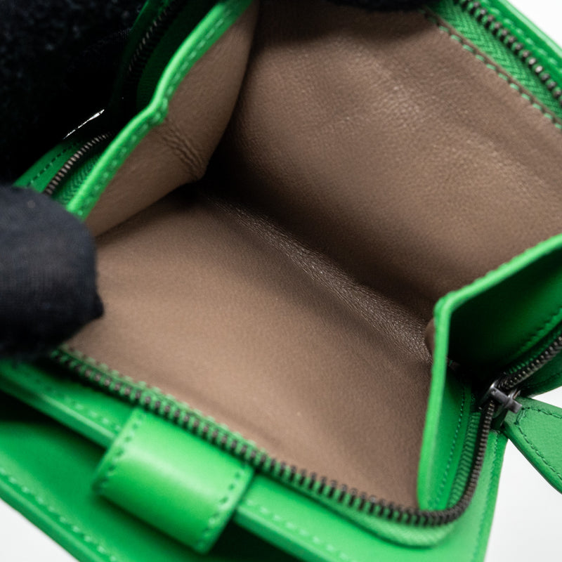 Bottega Veneta Fold Wallet Leather Green SHW