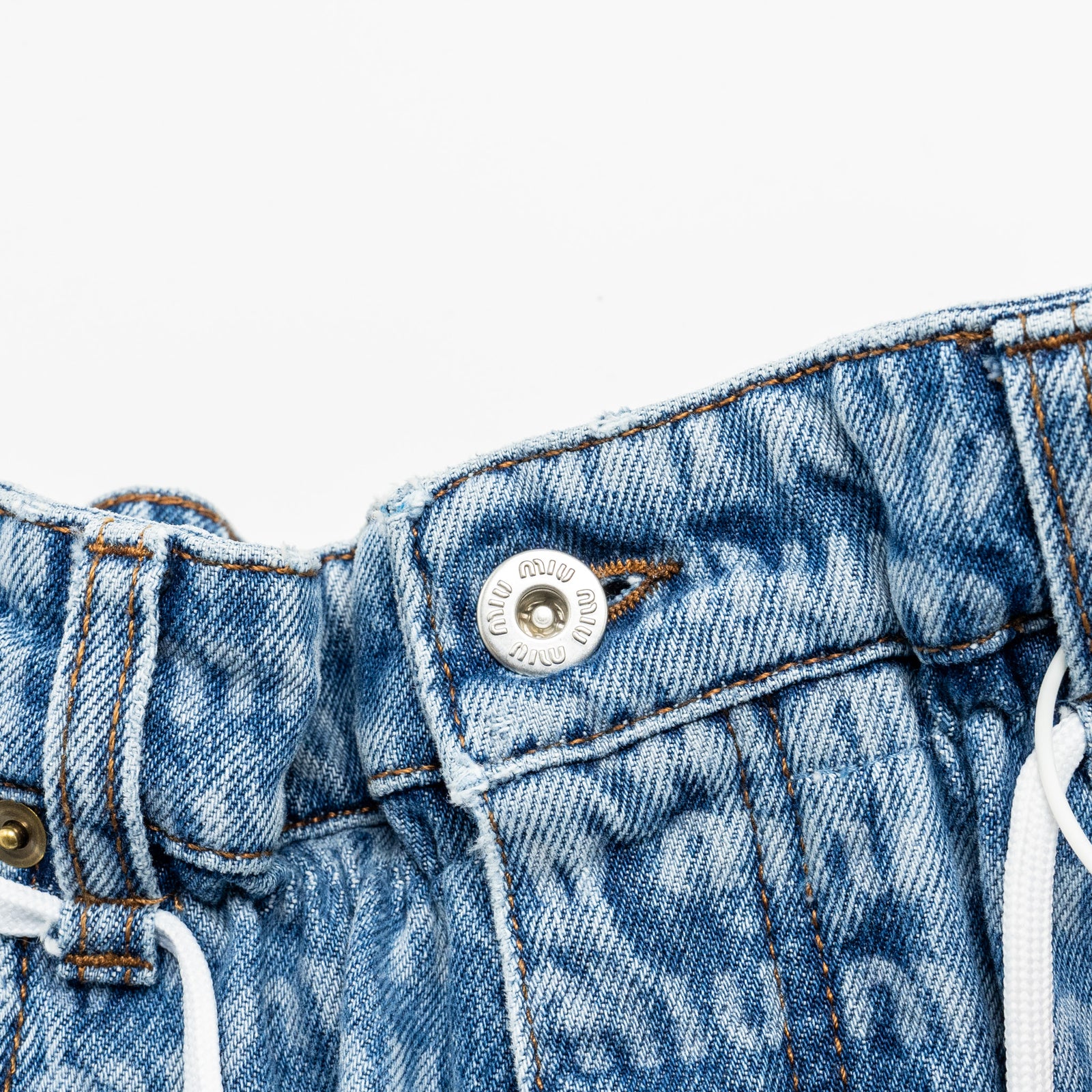 Miu Miu size 27S Denim Jeans with print Cotton light blue
