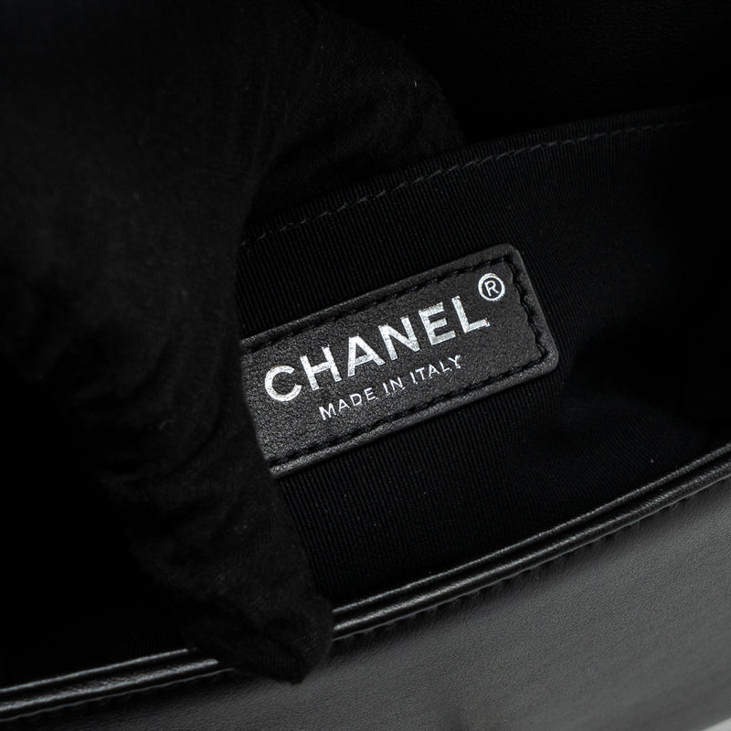Chanel Small Boy Bag Calfskin Black shw (microchip)