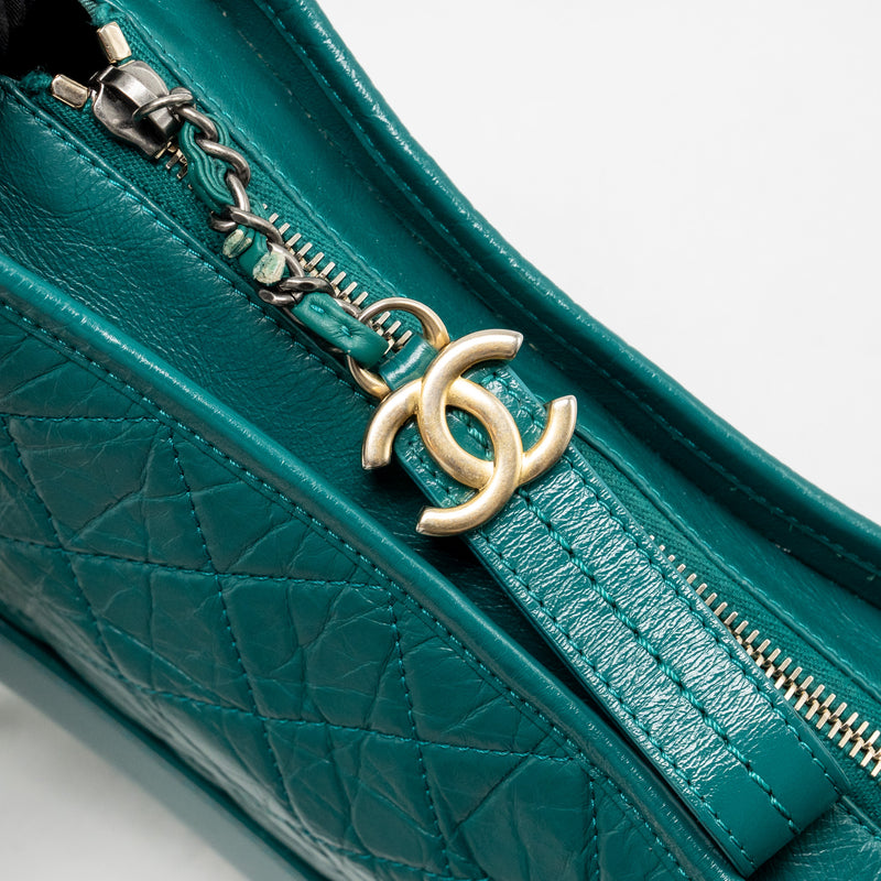 Chanel Small Gabrielle Hobo Bag Aged Calfskin Green Multicoloured hareware