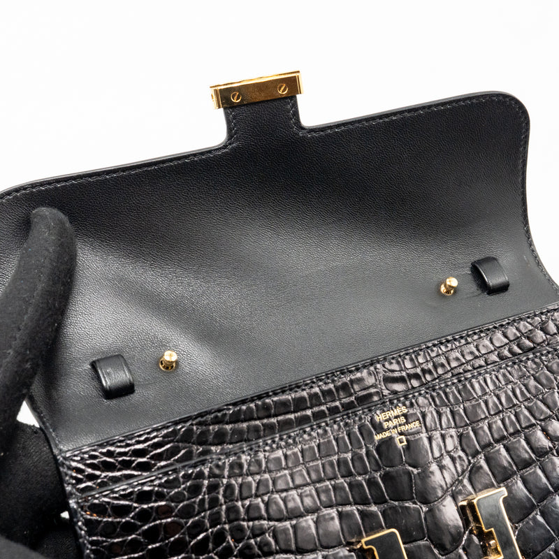 HERMES Constance To Go Alligator Mississippiensis Black with black Hardware Stamp Z