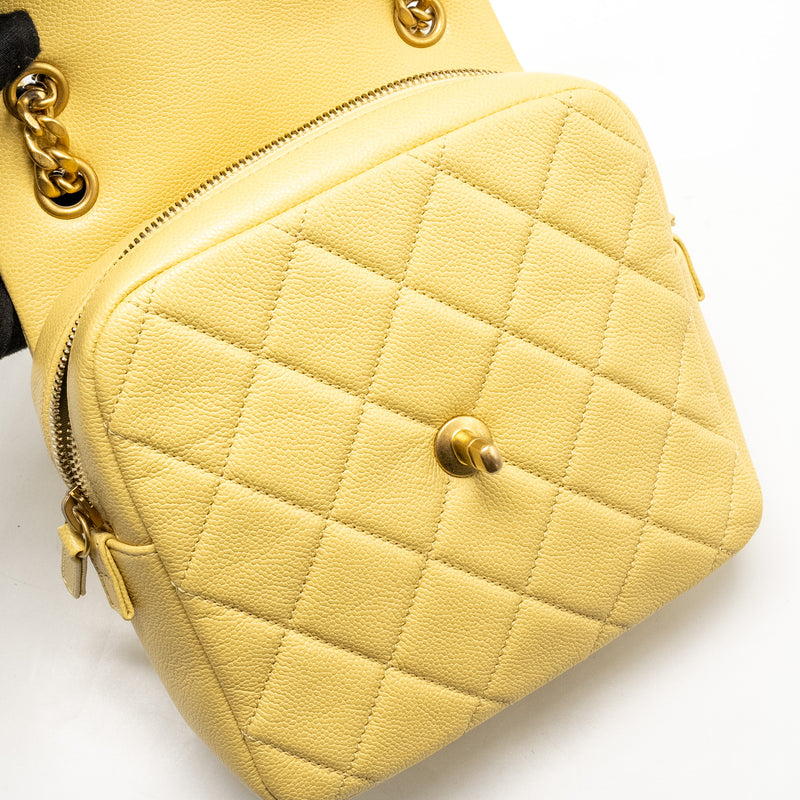 Chanel 22P quilted flap backpack caviar light yellow GHW (Microchip)