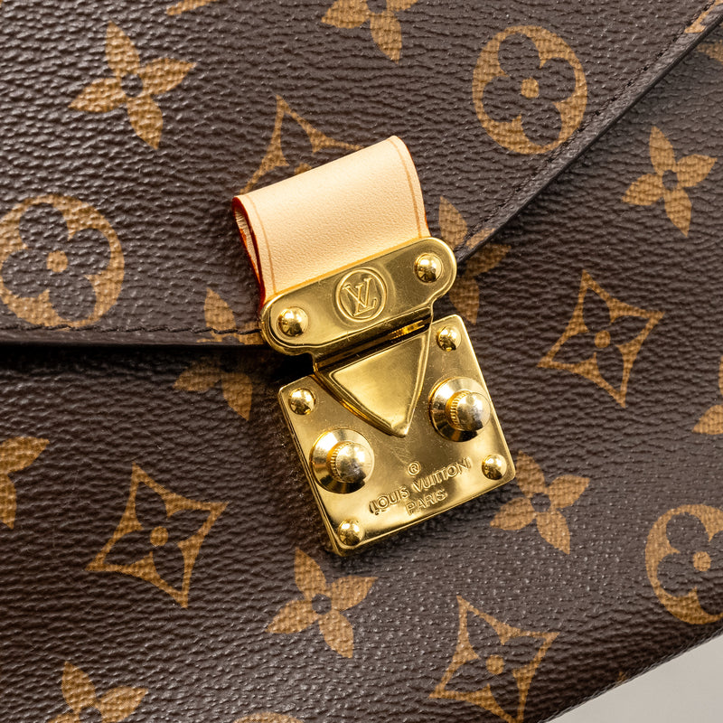 Louis Vuitton Pochette Métis Monogram Canvas GHW