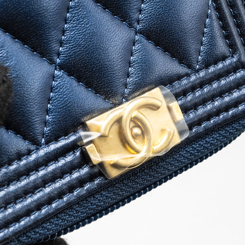 Chanel Boy Zip Card Holder/Coin Purse Lambskin Metallic Blue GHW