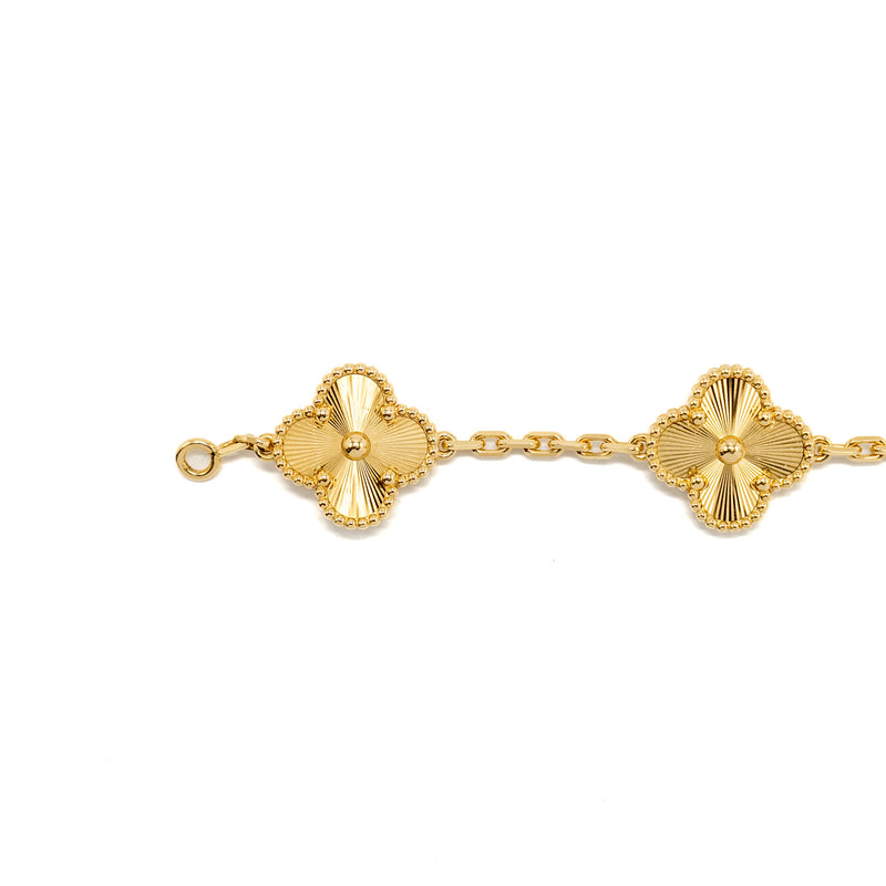 Van Cleef & Arpels Vintage Alhambra Bracelet, 5 Motifs Yellow Gold