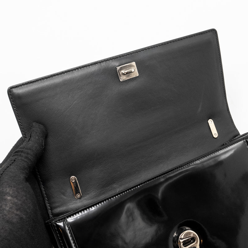 Ferragamo Ginny Shoulder Bag Calfskin Black SHW