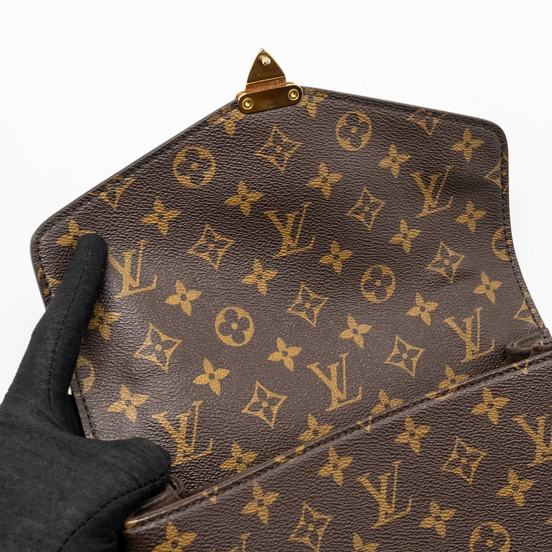 LOUIS VUITTON Pochette Metis Monogram Canvas GHW