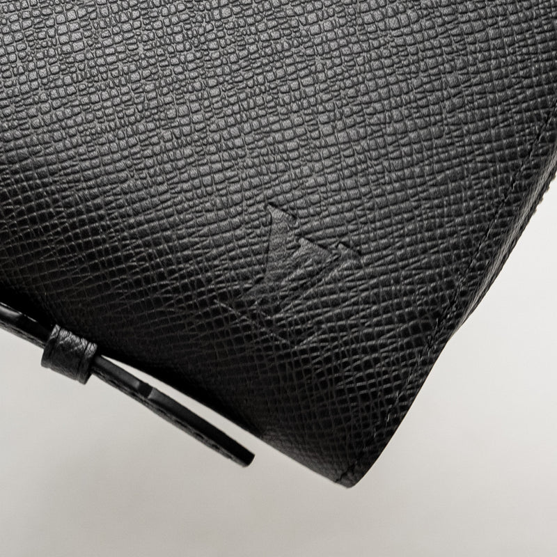 Louis Vuitton Zippy XL Taiga Ardoise Long Wallet Black SHW