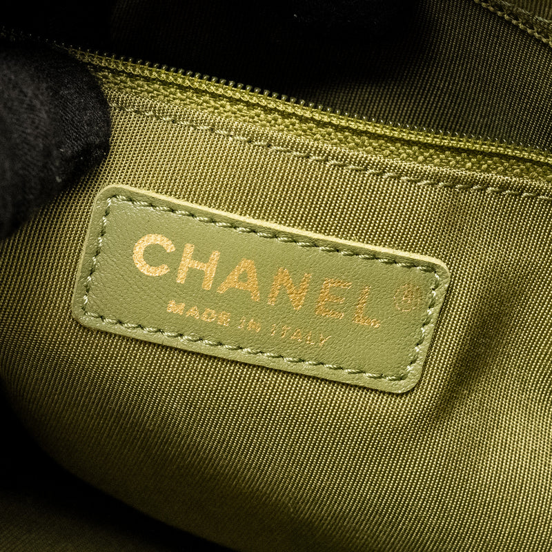 Chanel Drawstring Bucket Bag Grained Calfskin Olive Green GHW