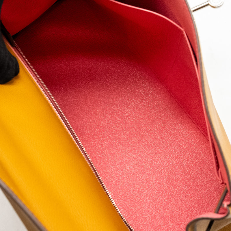 HERMES Kelly 32 Evercolor Caramel / Rose D’ete SHW Stamp Y